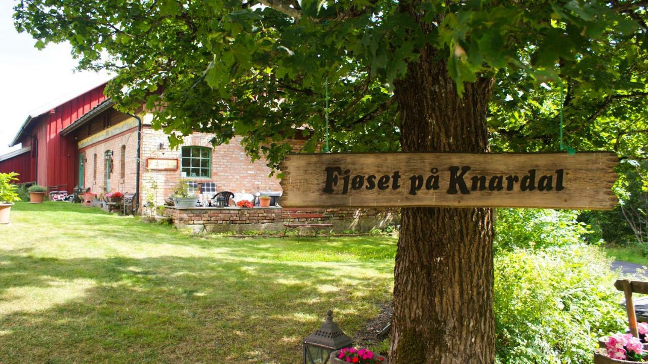 Fjoset Pa Knardal *